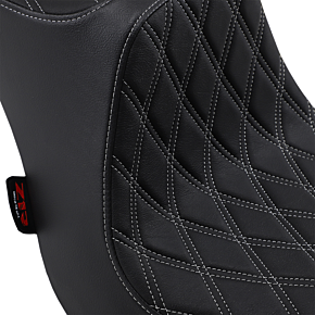 Predator III Seat - Diamond - Silver Stitching - Bolt 0810-2070