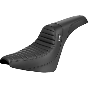 Thrashin ' Pro Series Seat - Tuck-n-Roll - FX '18-'25 TS81830T