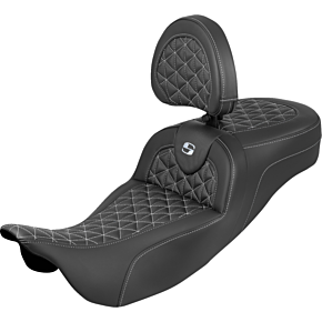 RoadSofa™ Tri Gripper Seat - Extended Reach - Silver Stitch - w/ Backrest - FLH/FLT '08-'25 808-07B-211B5