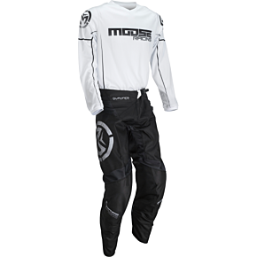 Qualifier® Jersey - Black/White - Medium 2910-7189