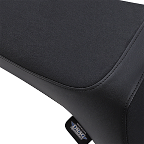 Predator III Slip Stop™ Seat - Smooth - Black 0803-0696