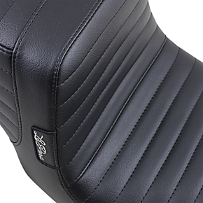 Tailwhip Seat - Pleated - Black - FXD '99-'03 LN-581PT