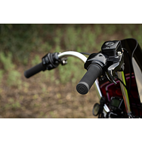 Grips - Kung Fu - 1" - Black 6701-0101