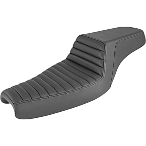 Saddlemen Step Up Seat - Tuck and Roll - XL with 3.3 Gallon Tanks
