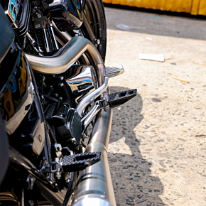 Front P-54 Footpegs - Black - Softail TSC-2026-1