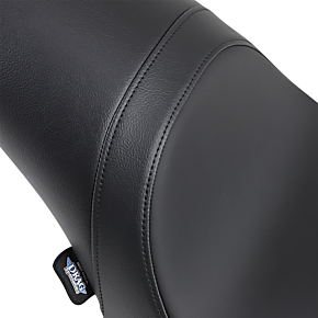 Predator Seat - Smooth - Softail '00-'05 0802-0467