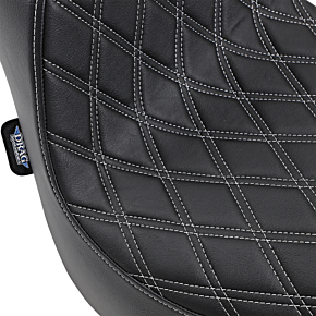 Predator III Seat - Double Diamond - Silver Stitched 0802-1073