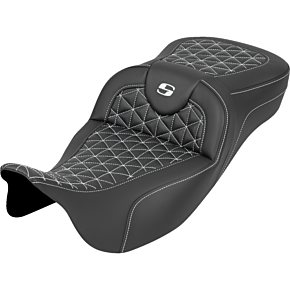 RoadSofa™ Tri Gripper Seat - Extended Reach - White Stitch - w/o Backrest - FLH/FLT '08-'25 808-07B-21106