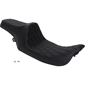 Predator III Seat - Double Diamond - Black Stitched 0801-1129