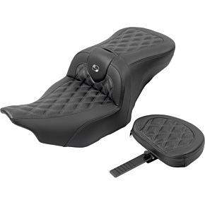 RoadSofa™ Seat - with Backrest - Carbon Fiber - Lattice Stitch - Gray Stitch - FLTR/FLHX '23-'24 823-07-206B2