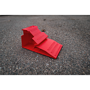 CALIBER Mr20k Wheel Chocks
