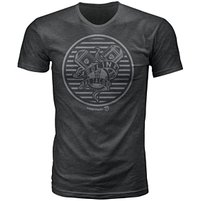 HIGHWAY 21 Gasoline Tee Charcoal Md