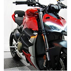 NEW RAGE CYCLES Front Led Turn Signals Duc
